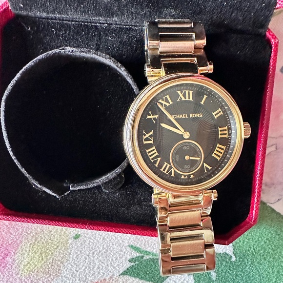 Michael Kors Accessories - Michael Kors Gold Watch